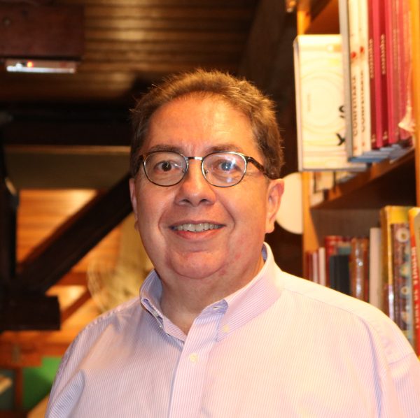 O professor Flávio Ulhoa Coelho